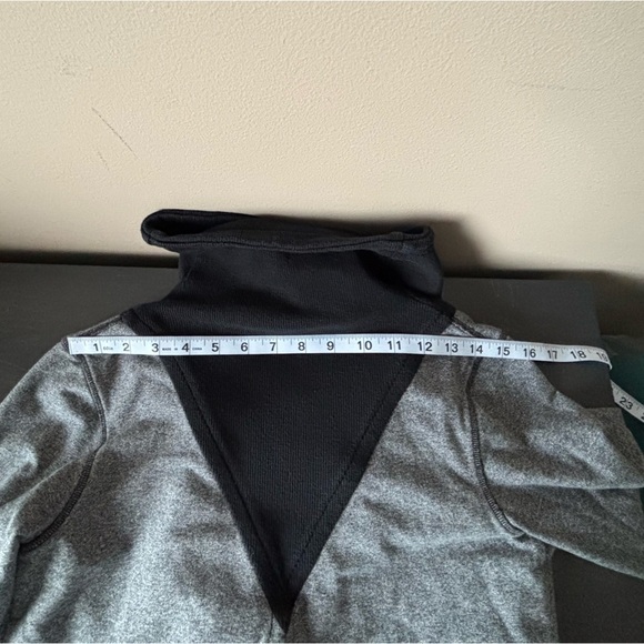 Lululemon Sz 6 Gratitude Wrap Static Charcoal Purple Lining - Picture 11 of 14